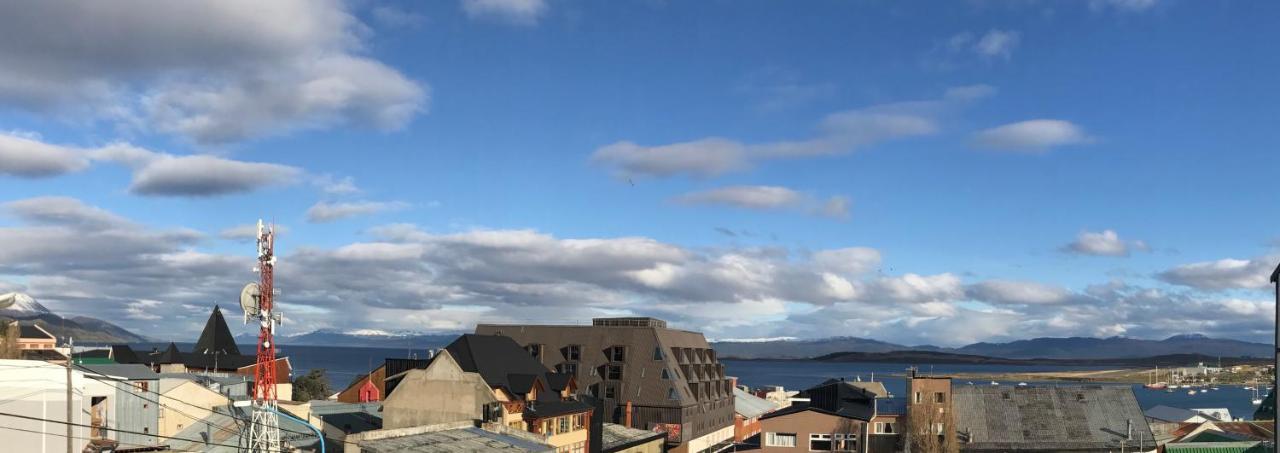 Hostal Malvinas Ushuaia Exterior photo
